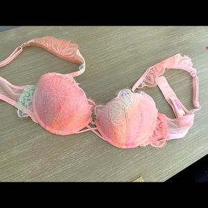 Victoria’s Secret bra